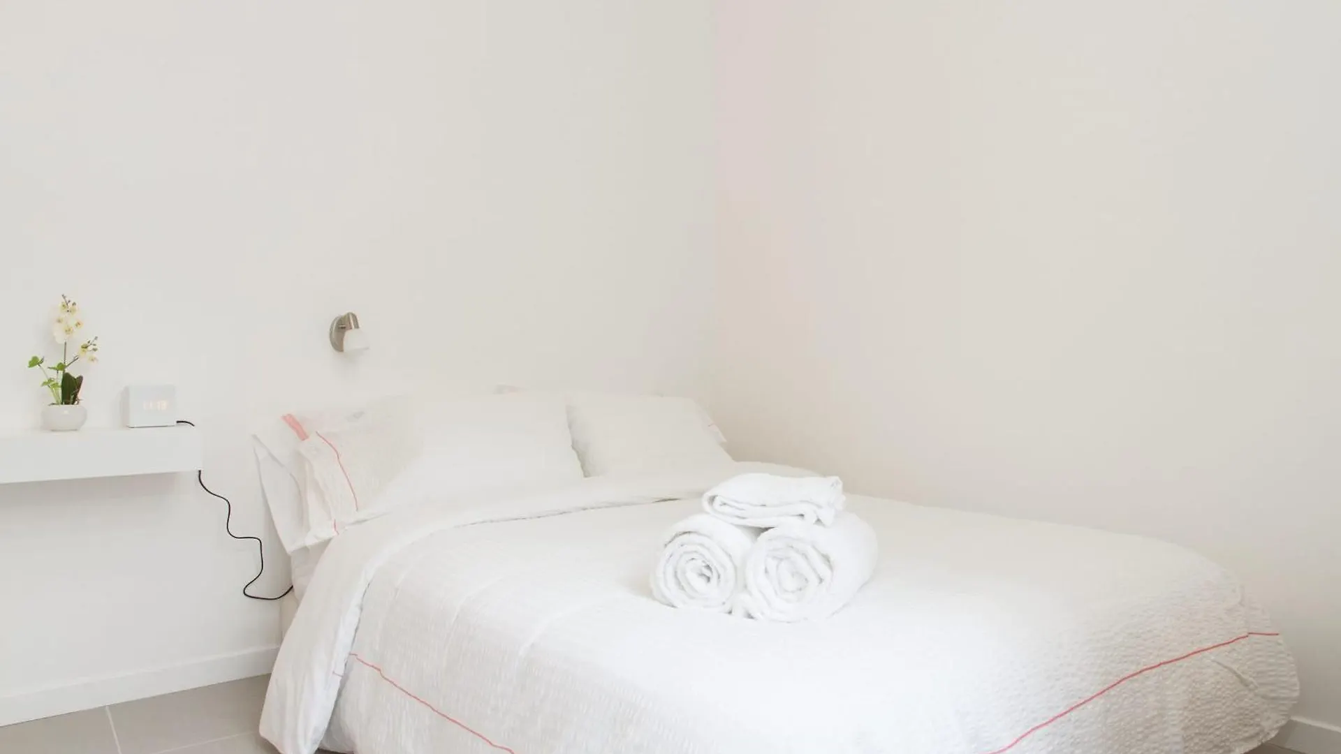 Bnbnova - St Germain Des Pres - 2Br Párizs 0*,  Franciaország