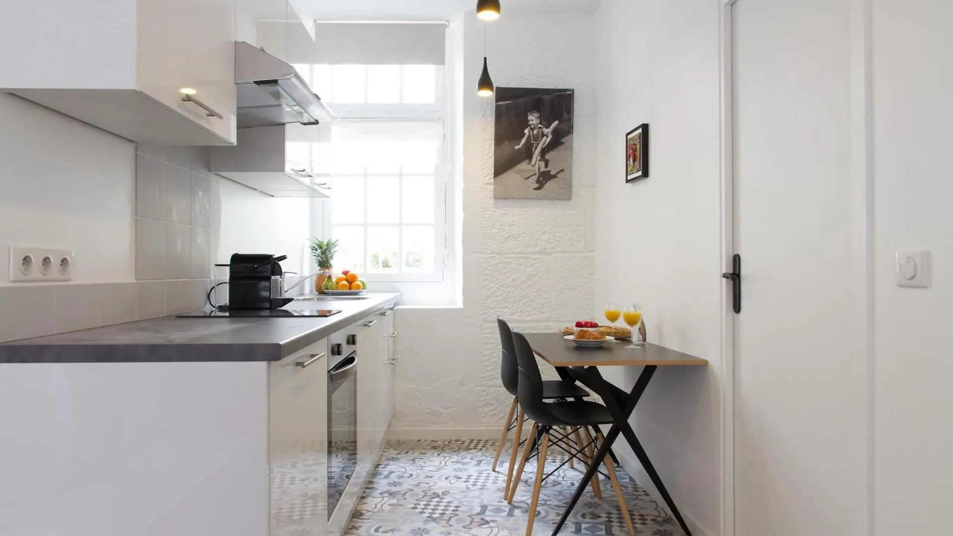 Bnbnova - St Germain Des Pres - 2Br Paris Apartment